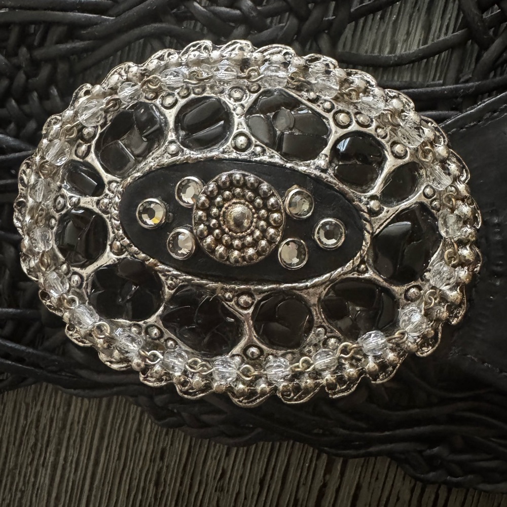Leatherock Black leather Woven Belt with ornate silver Buckle - Picture 3 of 4